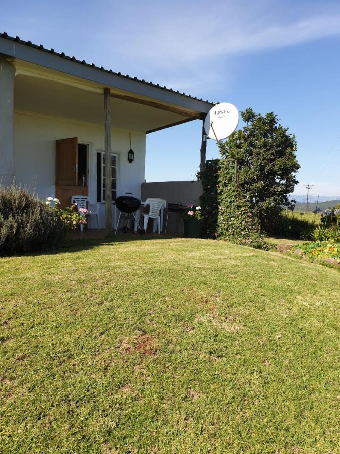 Piccadilly Farm Cottages Lions River Номер фото